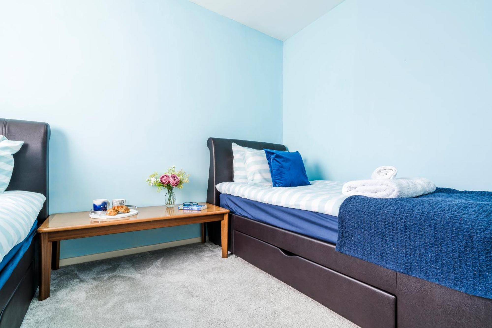 Leicester Oadby 4 Bed Home, 8 Guests, Park 5 Cars Екстер'єр фото